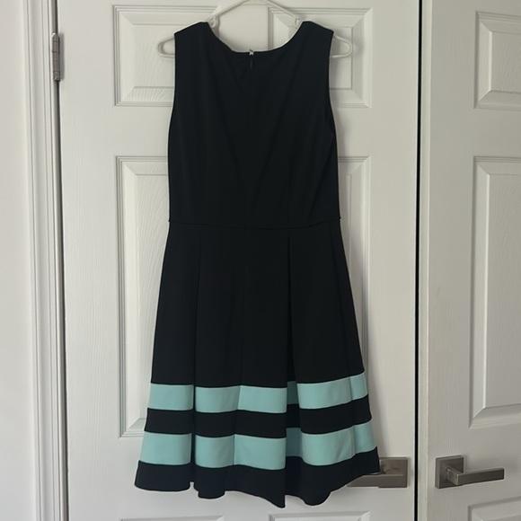 Women’s 8 Calvin Klein Black Dress - Picture 4 of 4